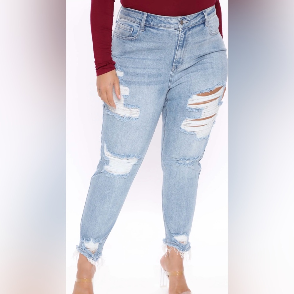 High Rise Mom Jeans - Picture 2 of 3